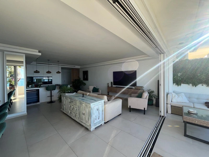 Middle Floor Apartment for sale in Estepona, Estepona 5